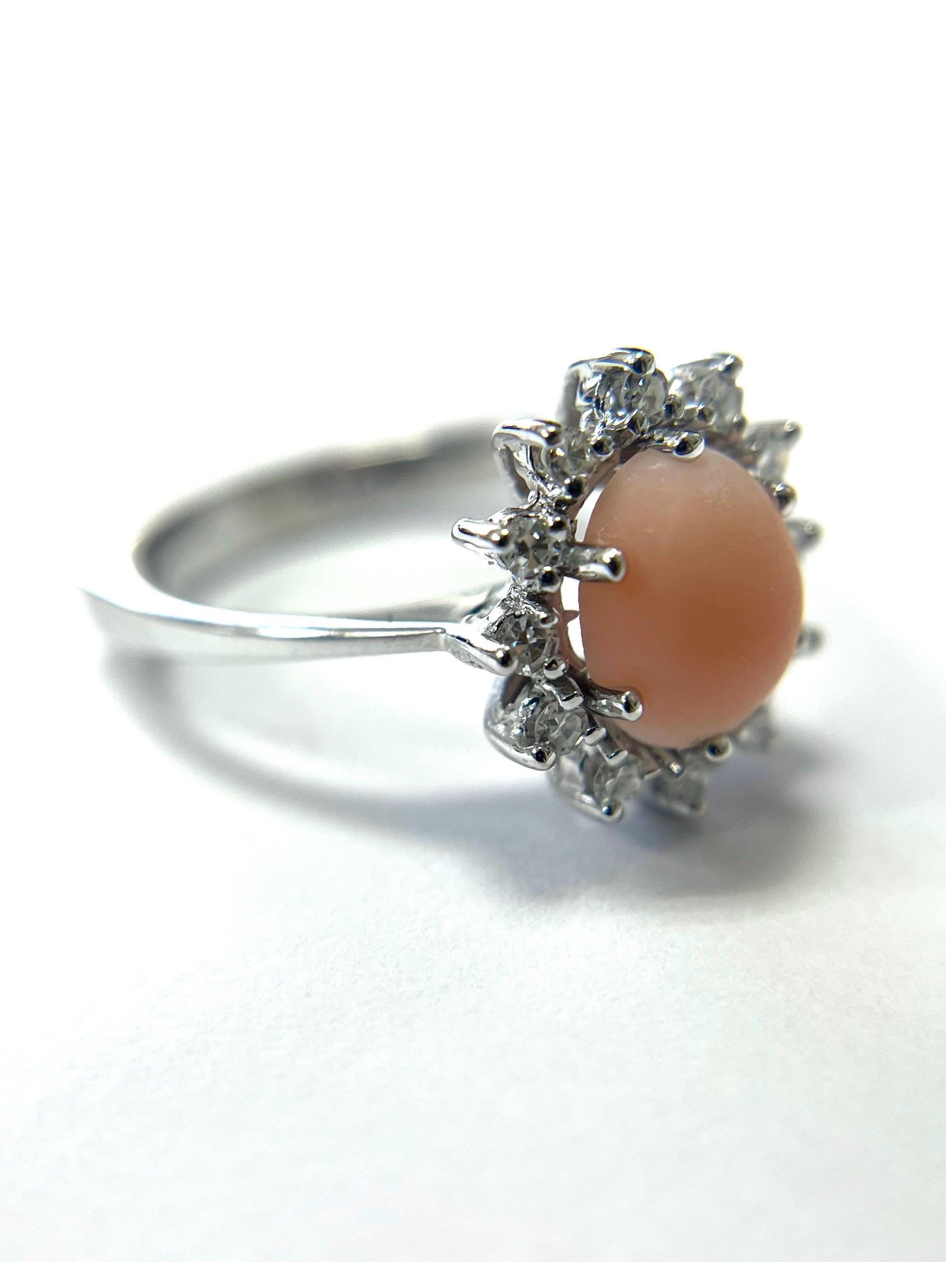 Estate 14k White Gold Cabochon Coral & Diamond Ring Size 6.5 Euro Shank Band
