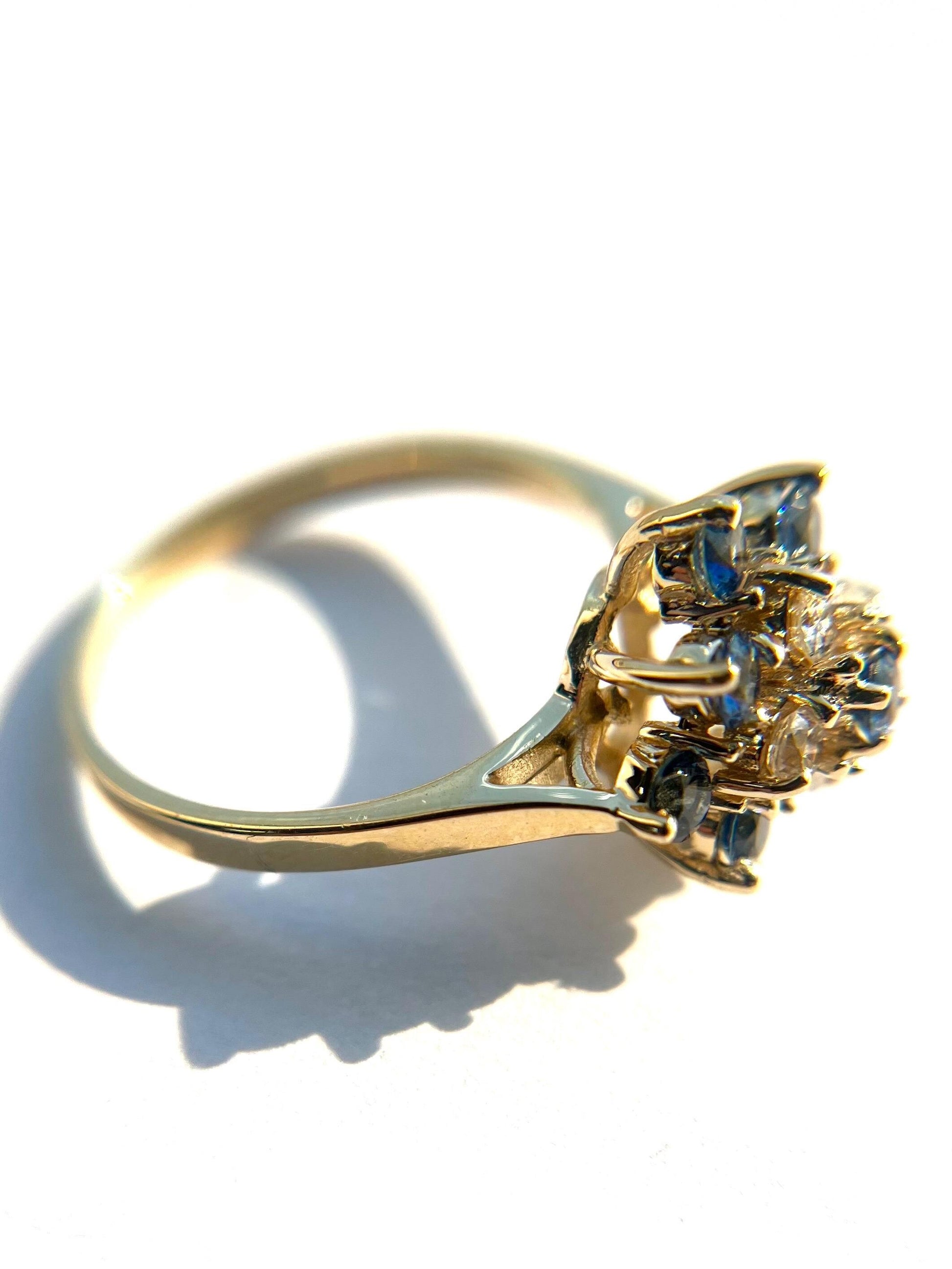 14k Yellow Gold Sapphire and Diamond Ring Size 7.5 Band