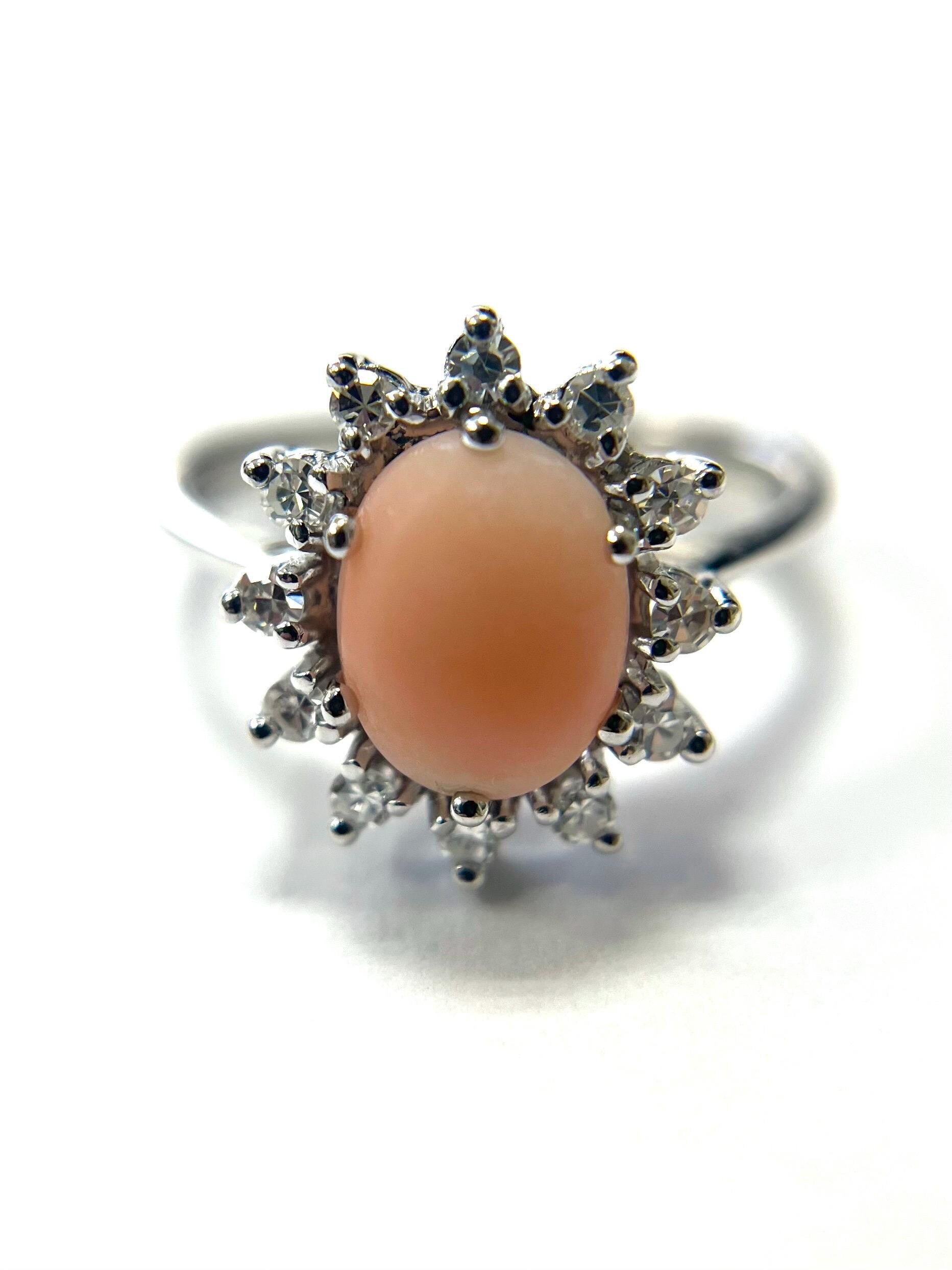 Estate 14k White Gold Cabochon Coral & Diamond Ring Size 6.5 Euro Shank Band